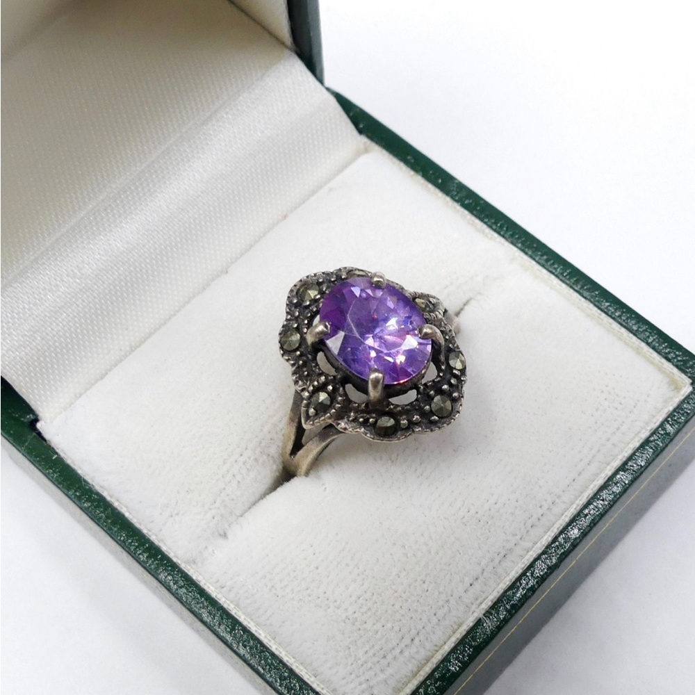 Vintage marked 925 sterling silver Marcasite & amethyst ring size 8.5